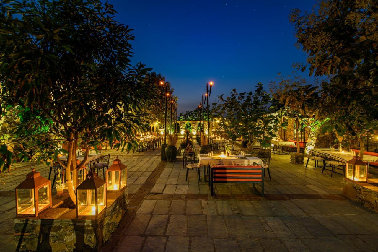 Готель Utsav Camp Sariska Tehla Екстер'єр фото